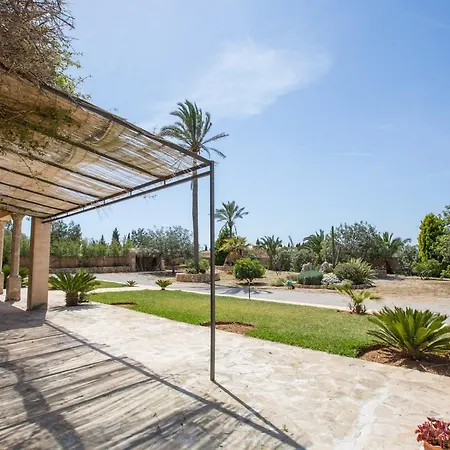 Arquell Villa